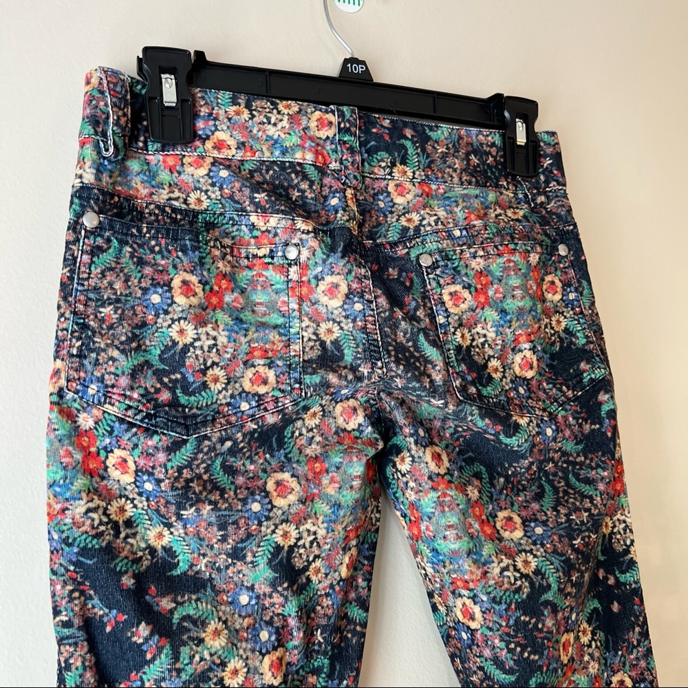 COPY - Alice and Olivia floral cordoury pants - Picture 4 of 8